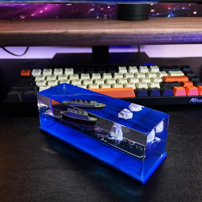 Cruise Ship Fluid Drift Bottle