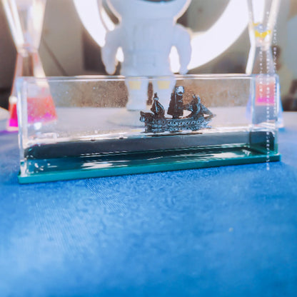 Cruise Ship Fluid Drift Bottle